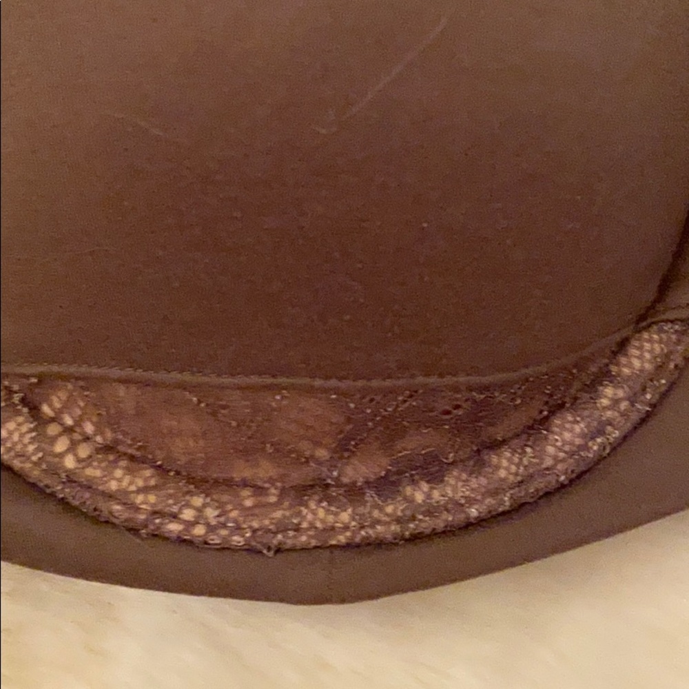 VS gray bra 34D - Picture 3 of 5